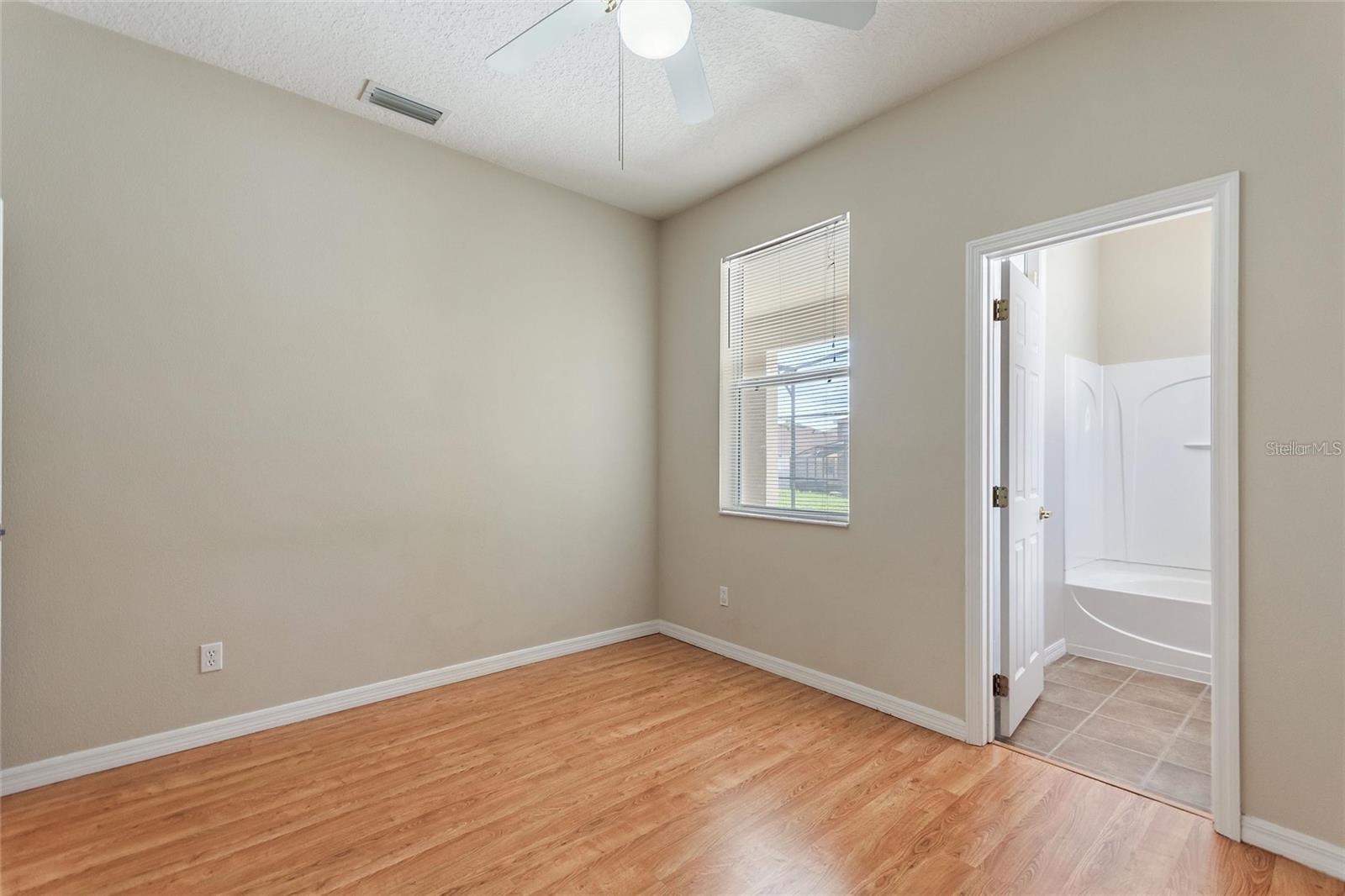 201 ANDOVER DR, DAVENPORT, FL, 33897