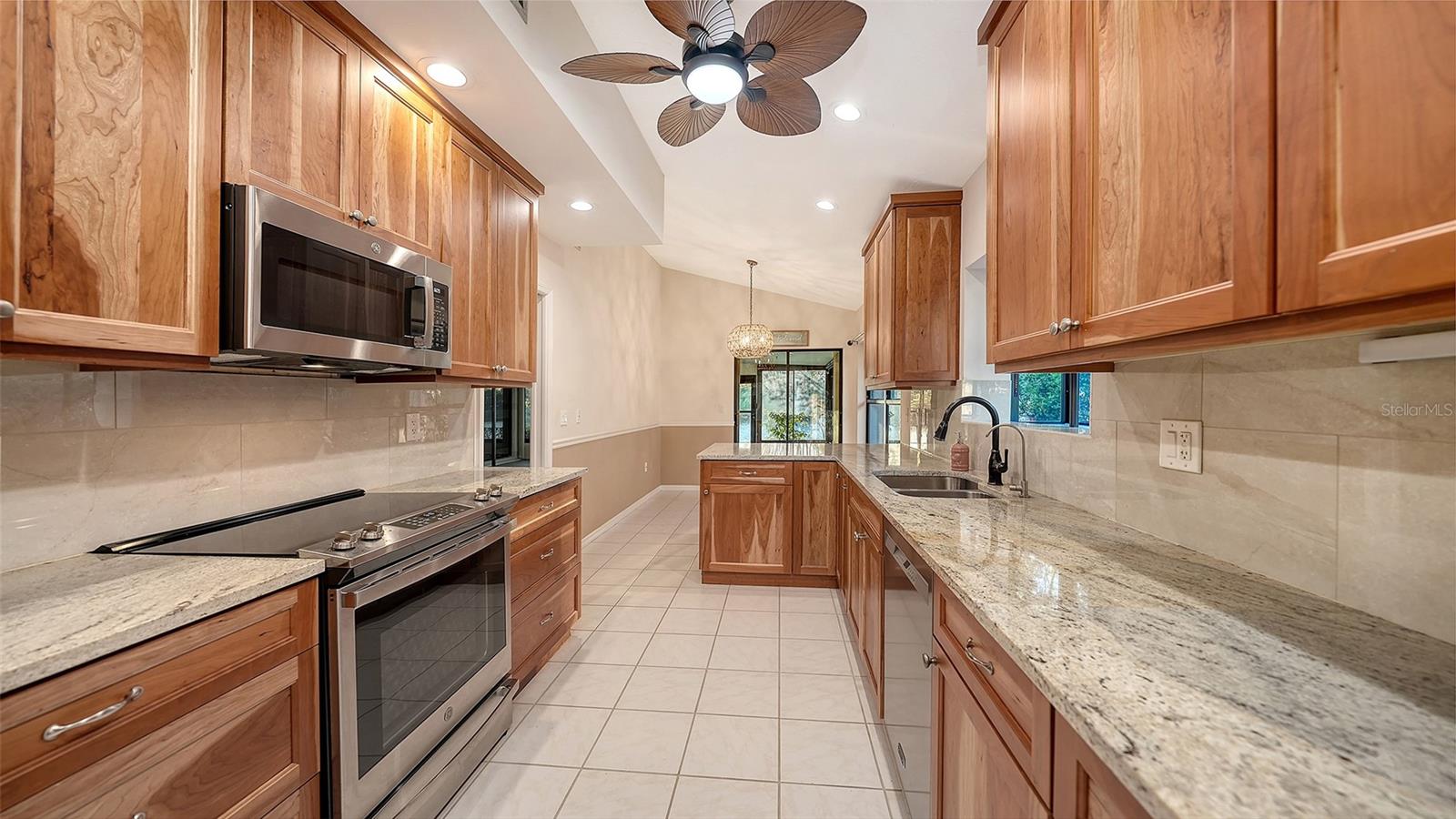 7363 OAK MOSS DR #33, SARASOTA, FL, 34241