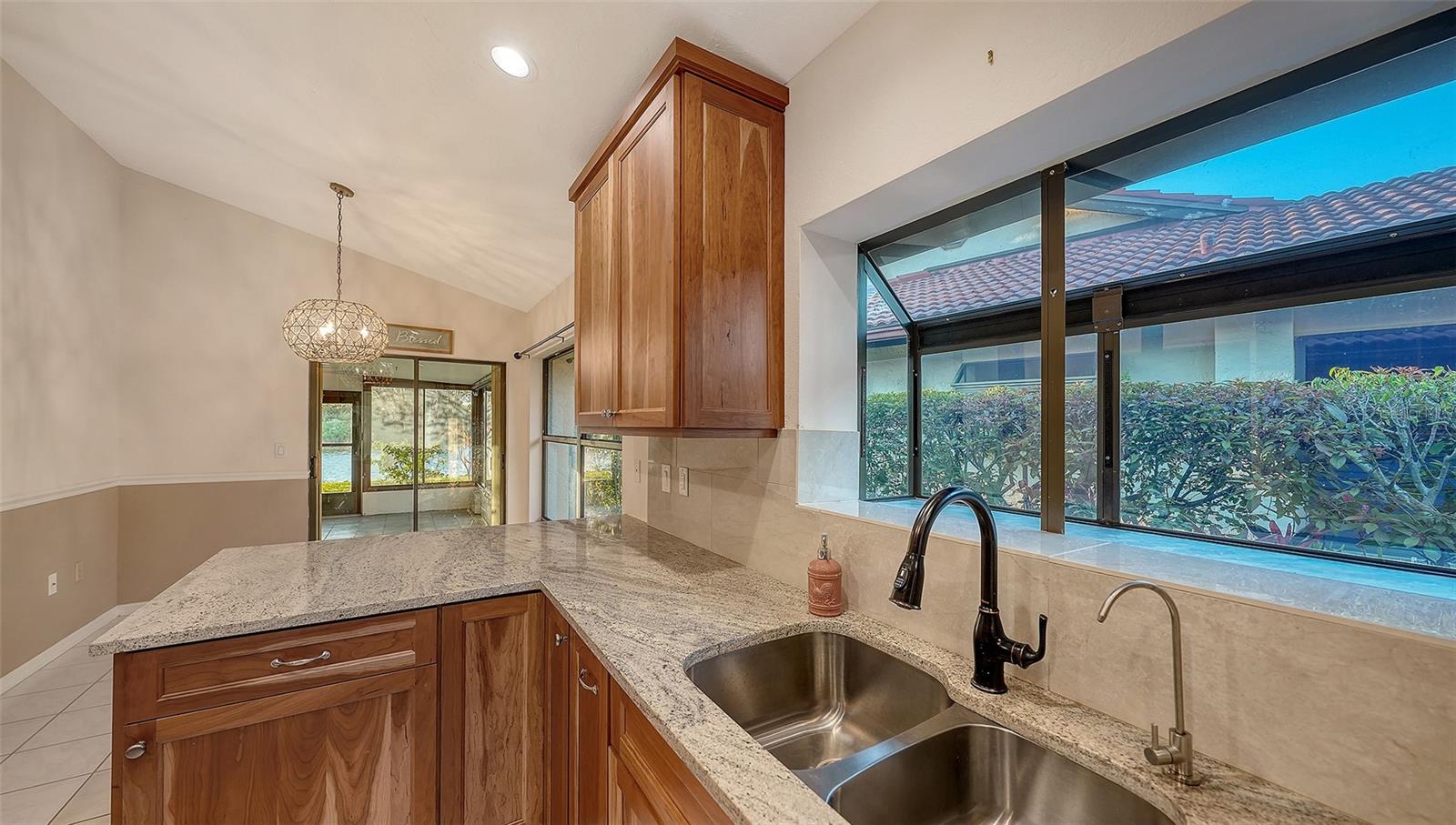 7363 OAK MOSS DR #33, SARASOTA, FL, 34241