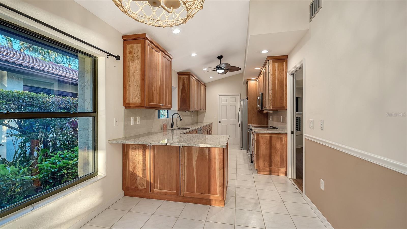 7363 OAK MOSS DR #33, SARASOTA, FL, 34241