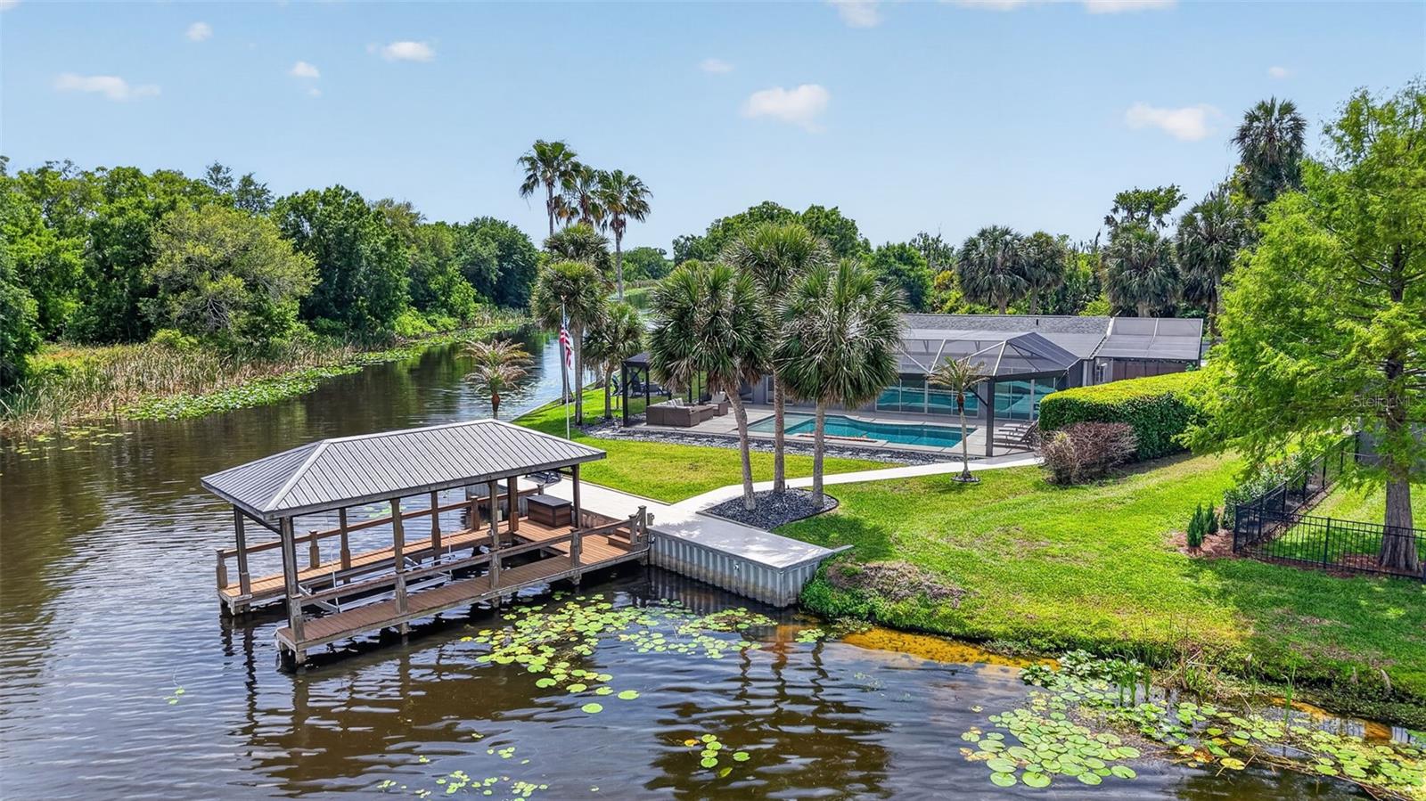 28828 BEAUCLAIRE DR, TAVARES, FL, 32778