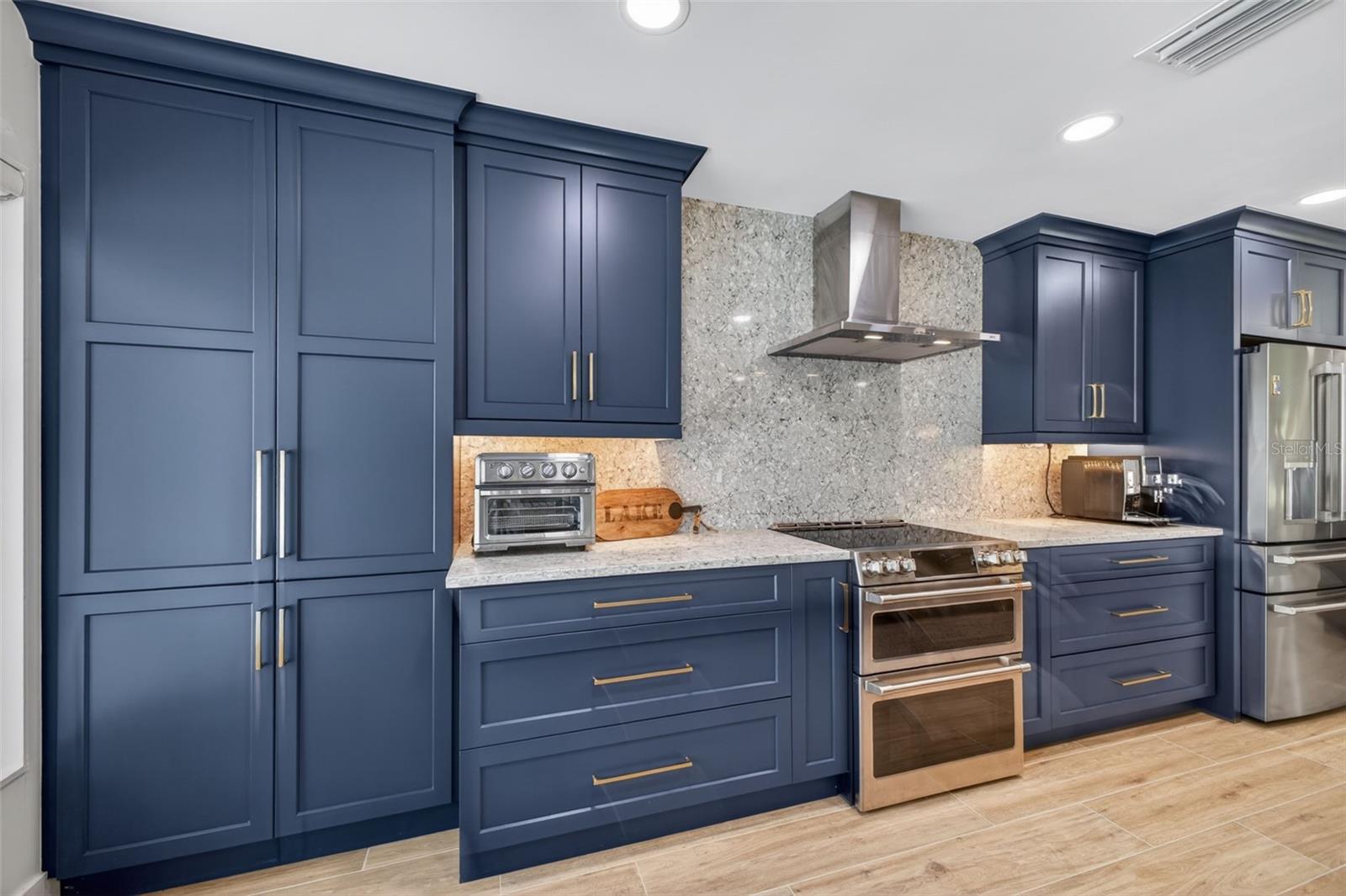 28828 BEAUCLAIRE DR, TAVARES, FL, 32778