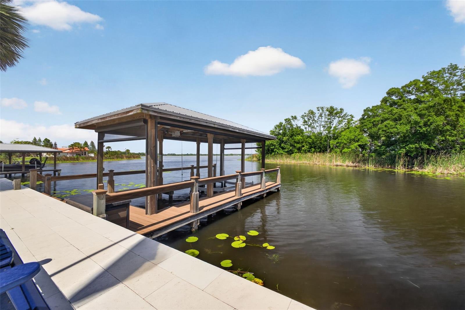 28828 BEAUCLAIRE DR, TAVARES, FL, 32778