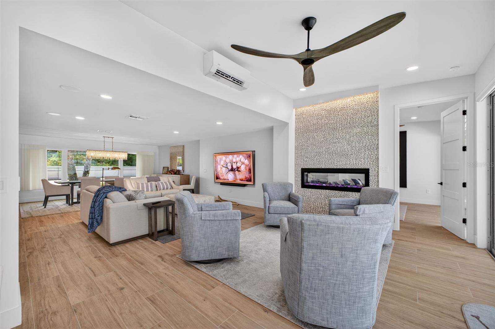 28828 BEAUCLAIRE DR, TAVARES, FL, 32778