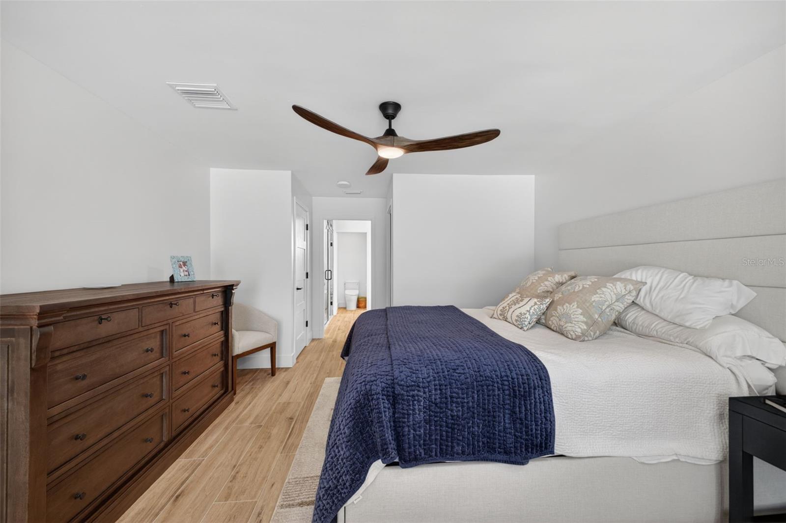 28828 BEAUCLAIRE DR, TAVARES, FL, 32778