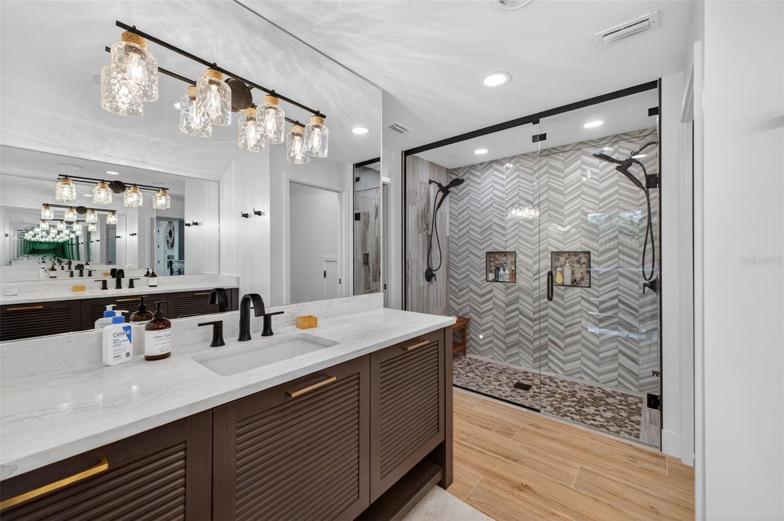 28828 BEAUCLAIRE DR, TAVARES, FL, 32778