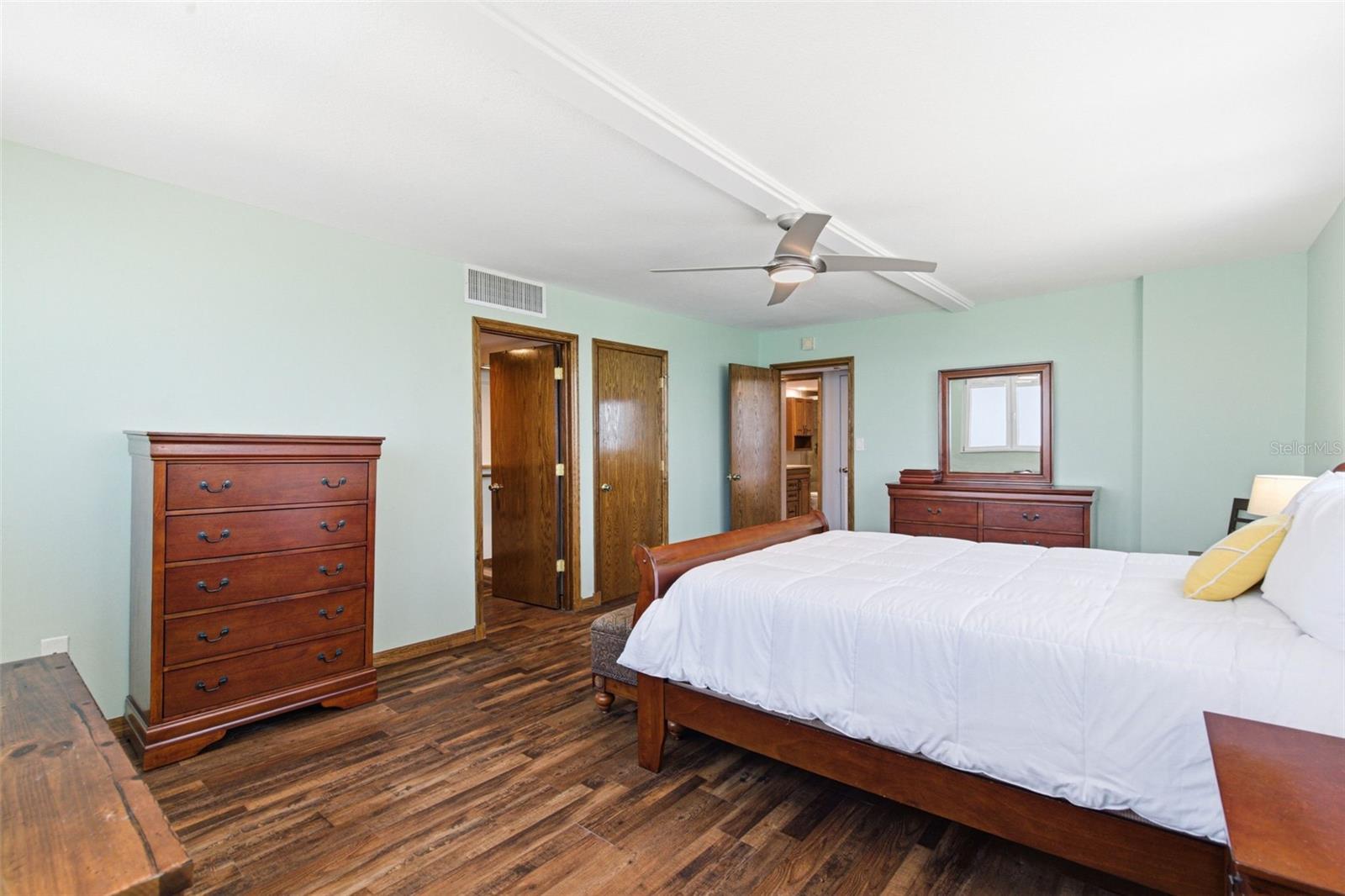 17920 GULF BLVD #1403, REDINGTON SHORES, FL, 33708