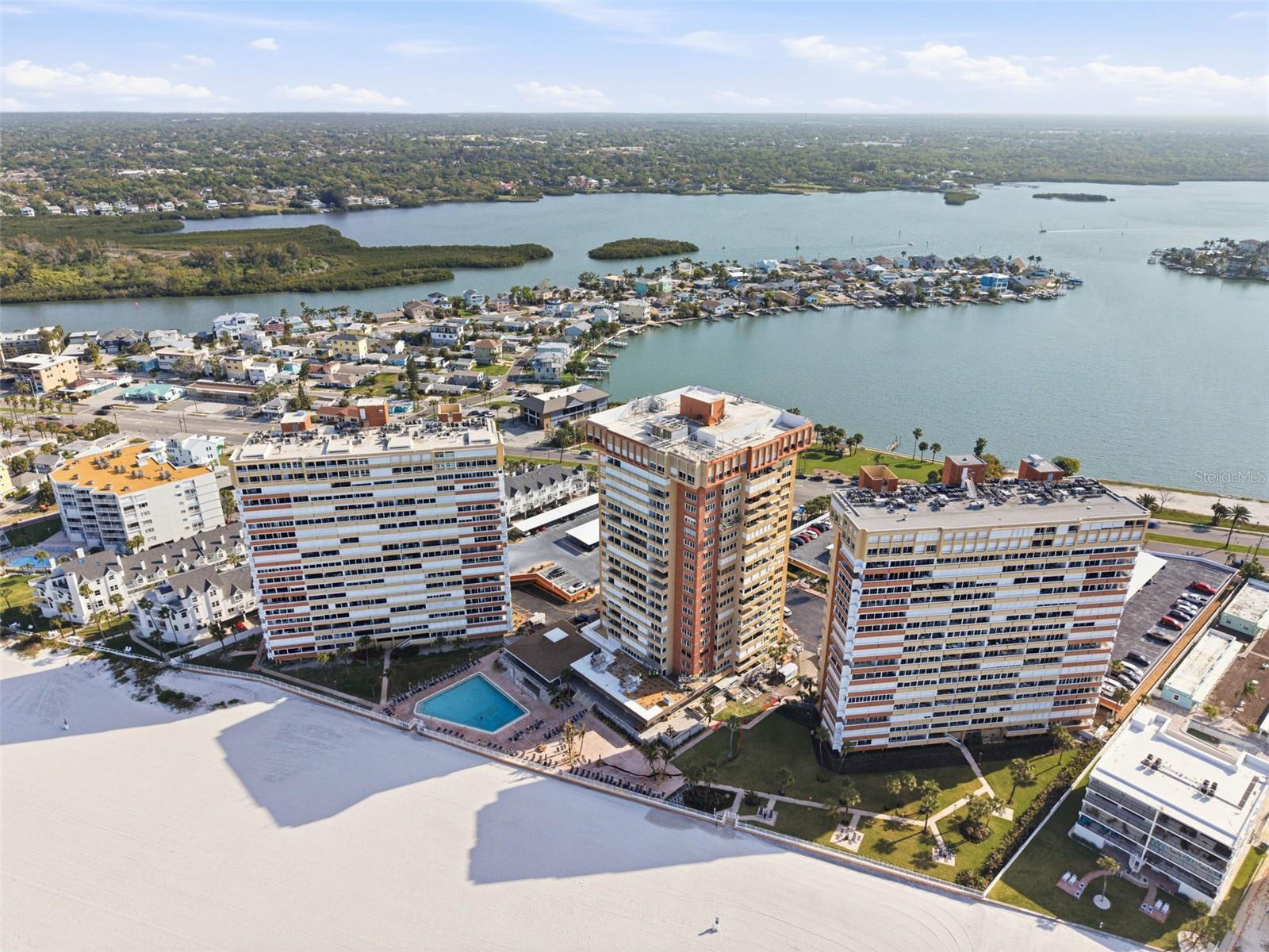 17920 GULF BLVD #1403, REDINGTON SHORES, FL, 33708