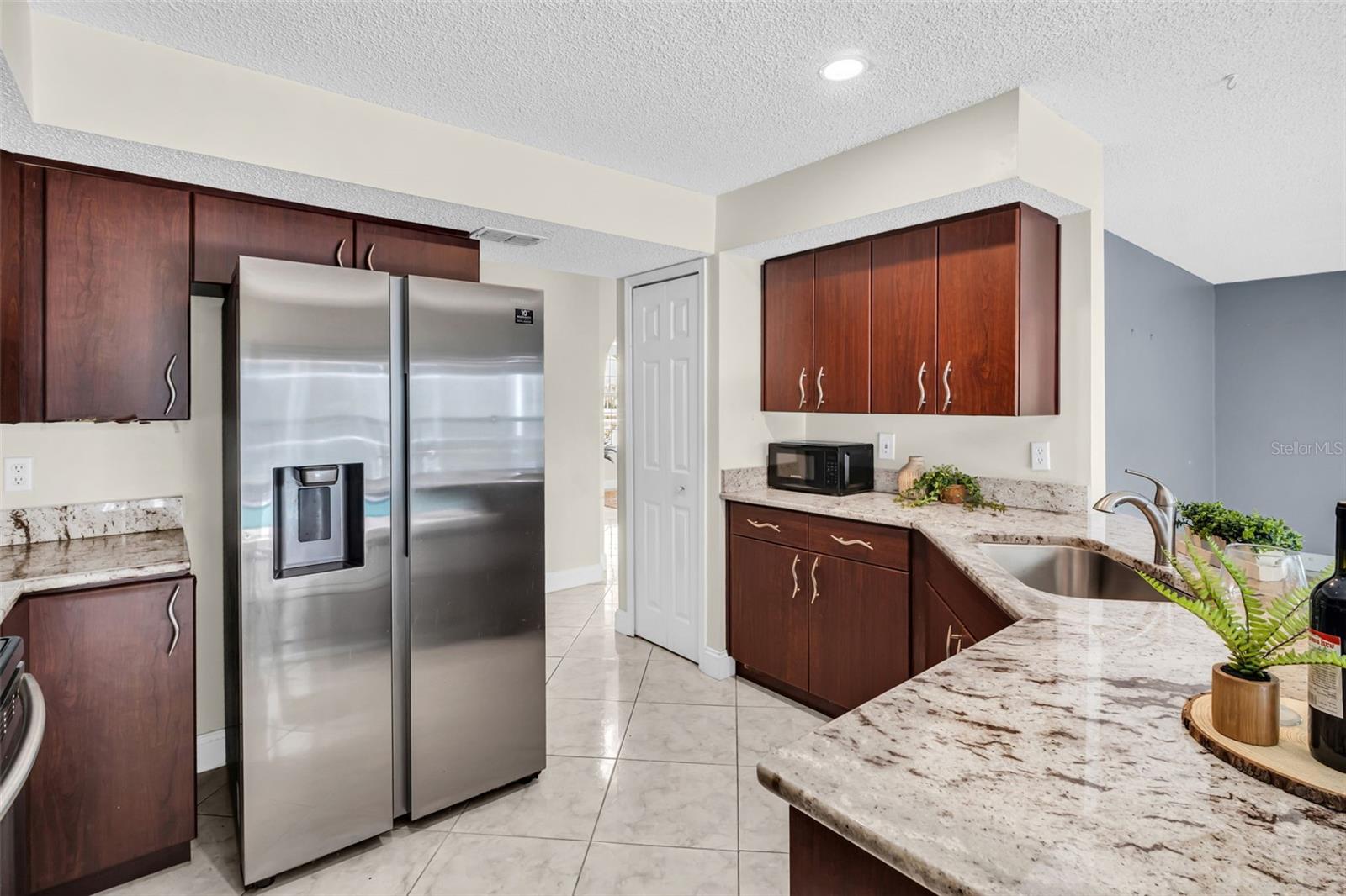 301 TAVERNIER DR, OLDSMAR, FL, 34677