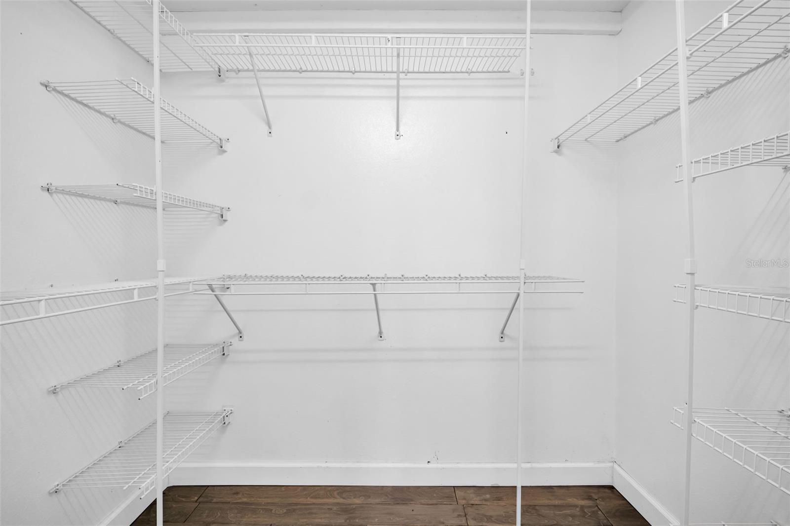 301 TAVERNIER DR, OLDSMAR, FL, 34677