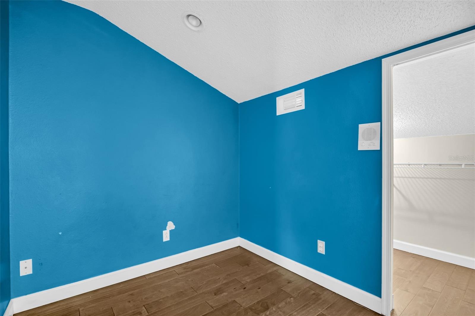 301 TAVERNIER DR, OLDSMAR, FL, 34677