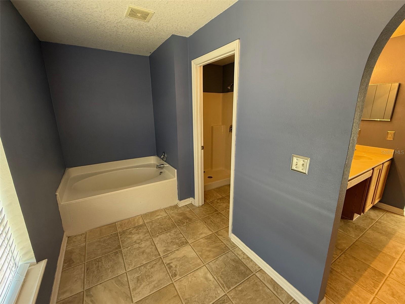 708 BRENTON LEAF DR, RUSKIN, FL, 33570