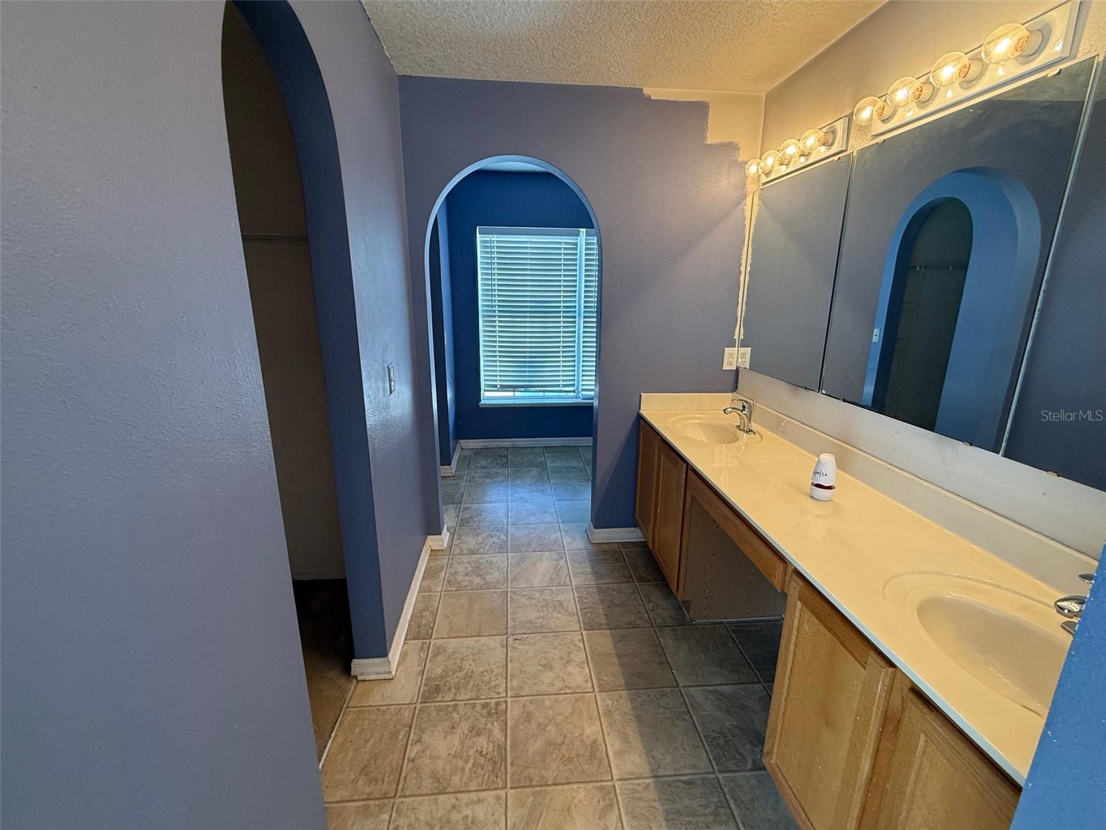 708 BRENTON LEAF DR, RUSKIN, FL, 33570