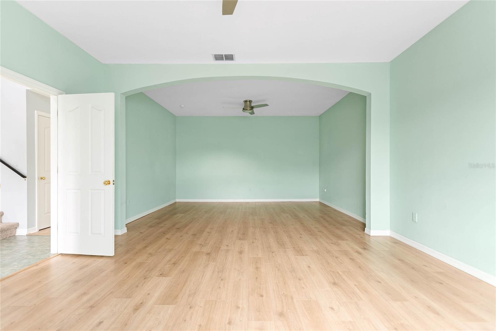27012 SEA BREEZE WAY, WESLEY CHAPEL, FL, 33544