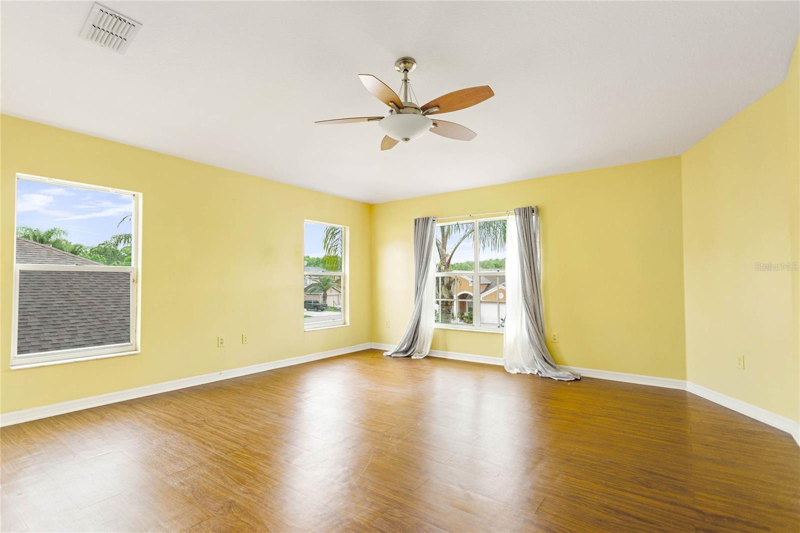 27012 SEA BREEZE WAY, WESLEY CHAPEL, FL, 33544