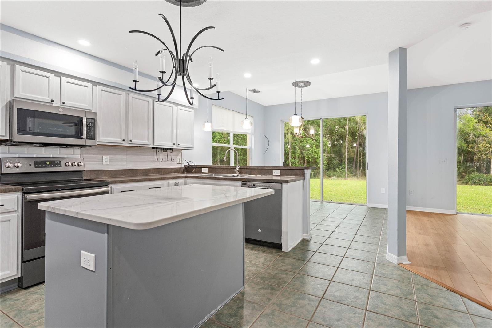 27012 SEA BREEZE WAY, WESLEY CHAPEL, FL, 33544