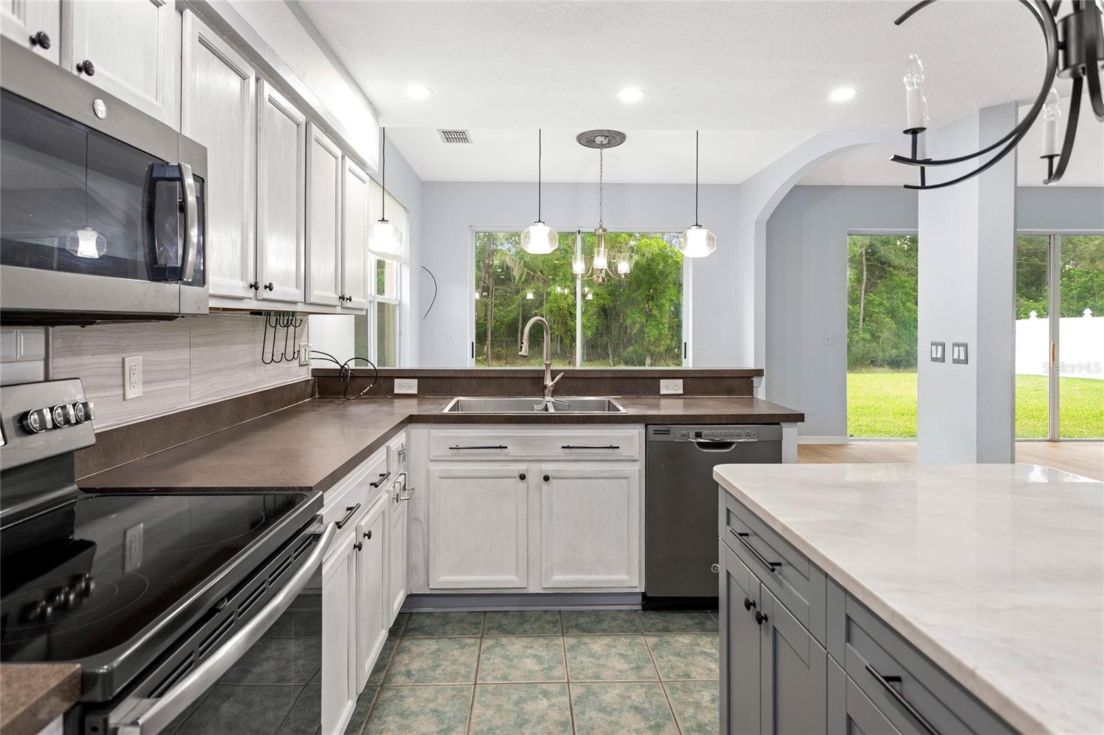 27012 SEA BREEZE WAY, WESLEY CHAPEL, FL, 33544