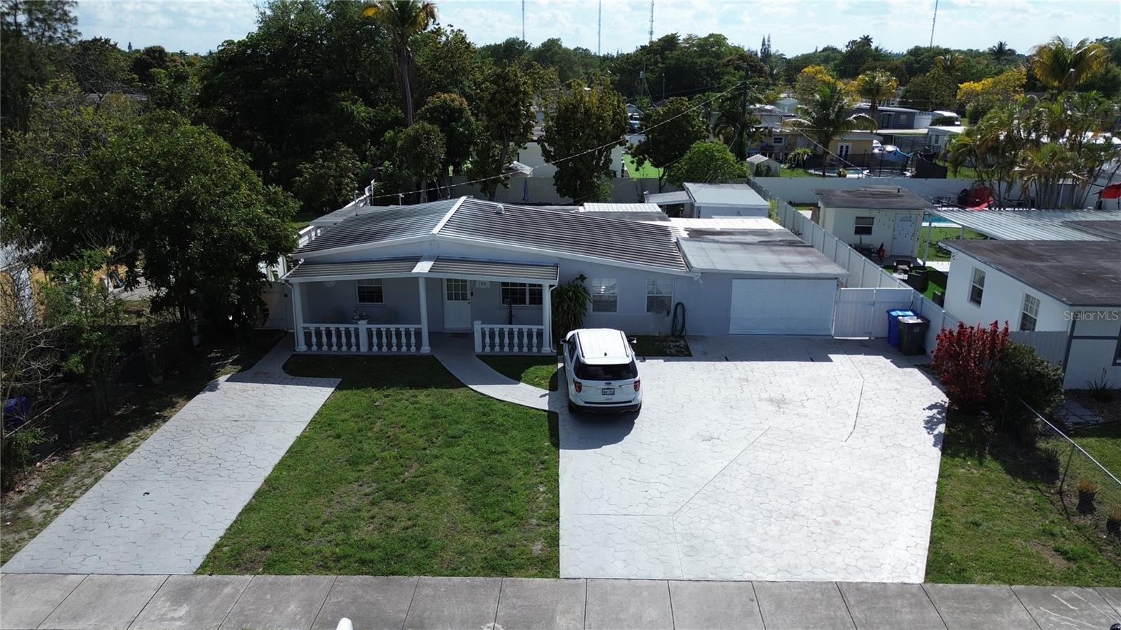 126 MIAMI GARDENS RD, WEST PARK, FL, 33023