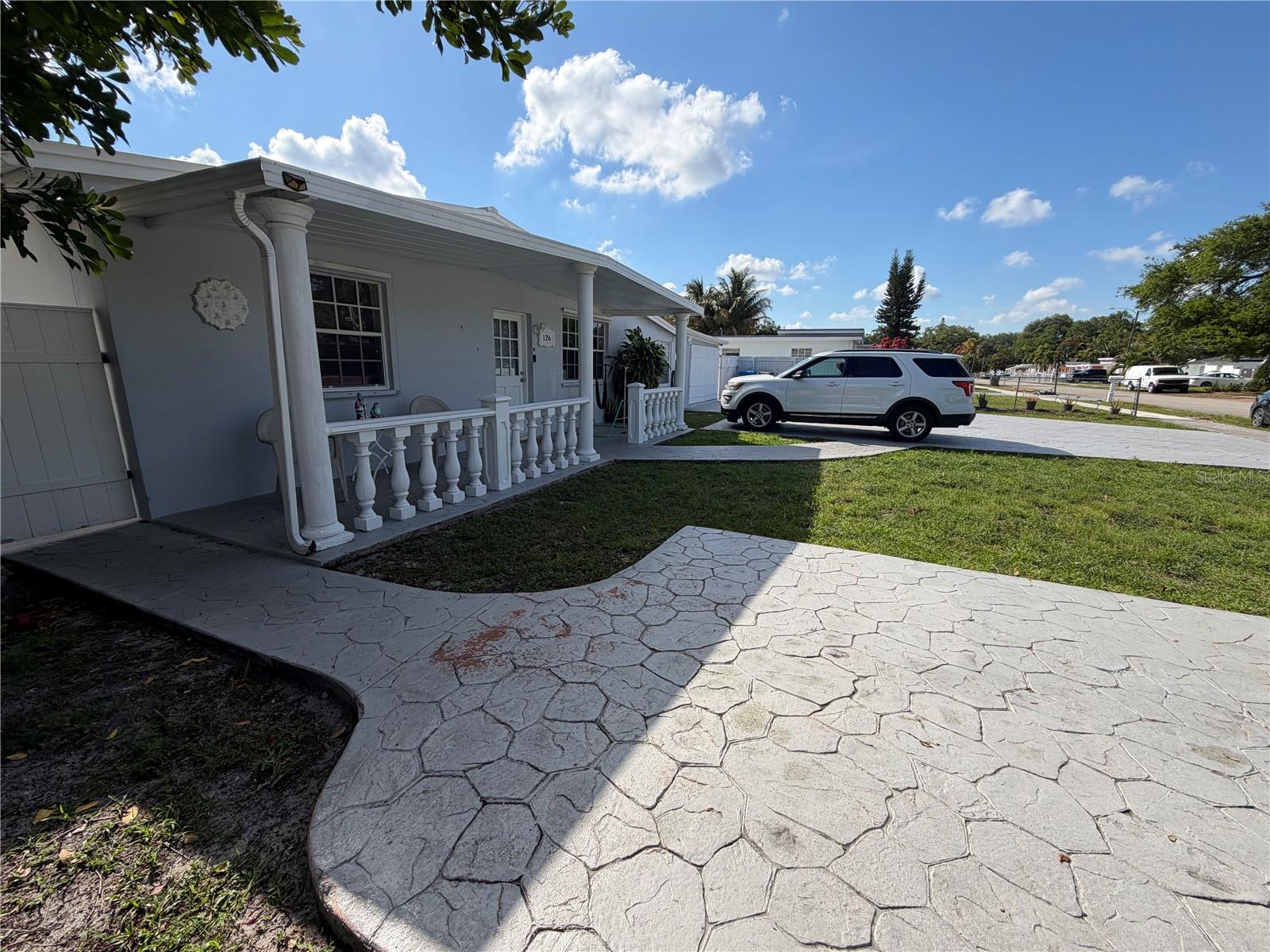 126 MIAMI GARDENS RD, WEST PARK, FL, 33023