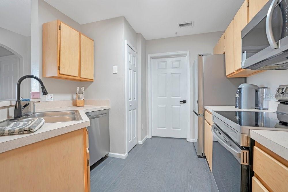 6542 SWISSCO DR #825, ORLANDO, FL, 32822