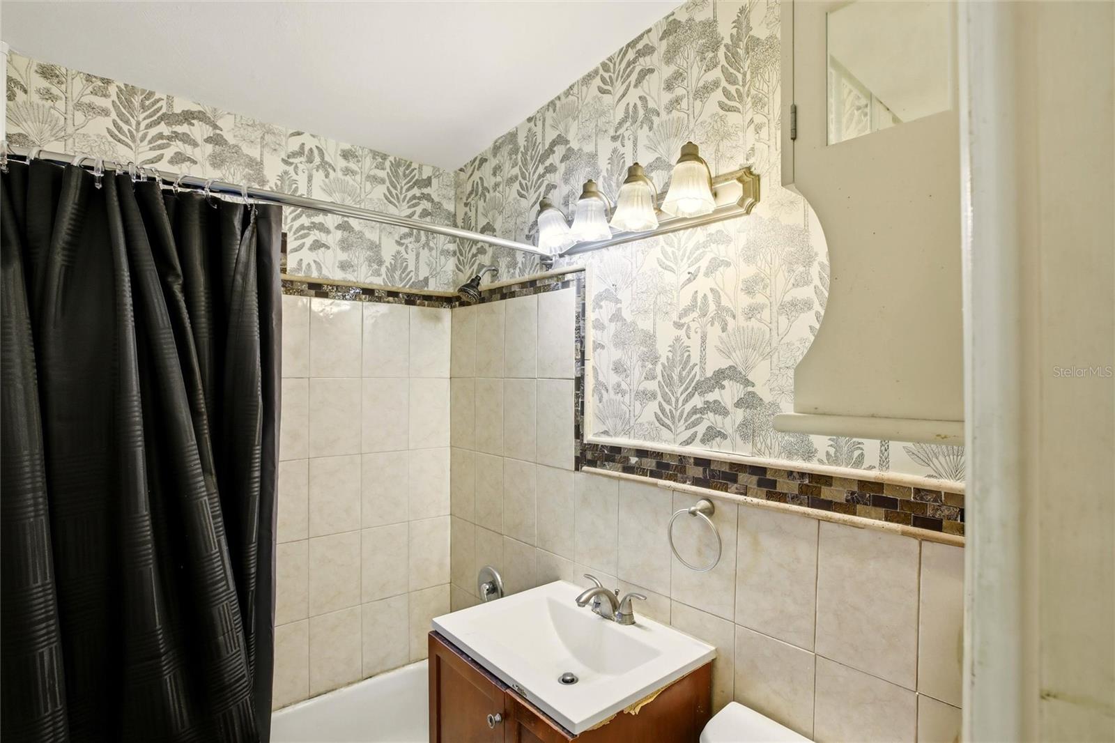21585 OLEAN BLVD, PORT CHARLOTTE, FL, 33952