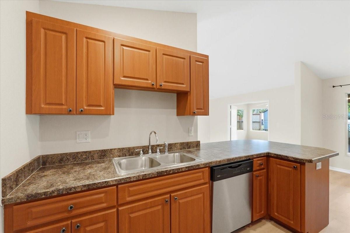 1910 JOHN ARTHUR WAY, LAKELAND, FL, 33803