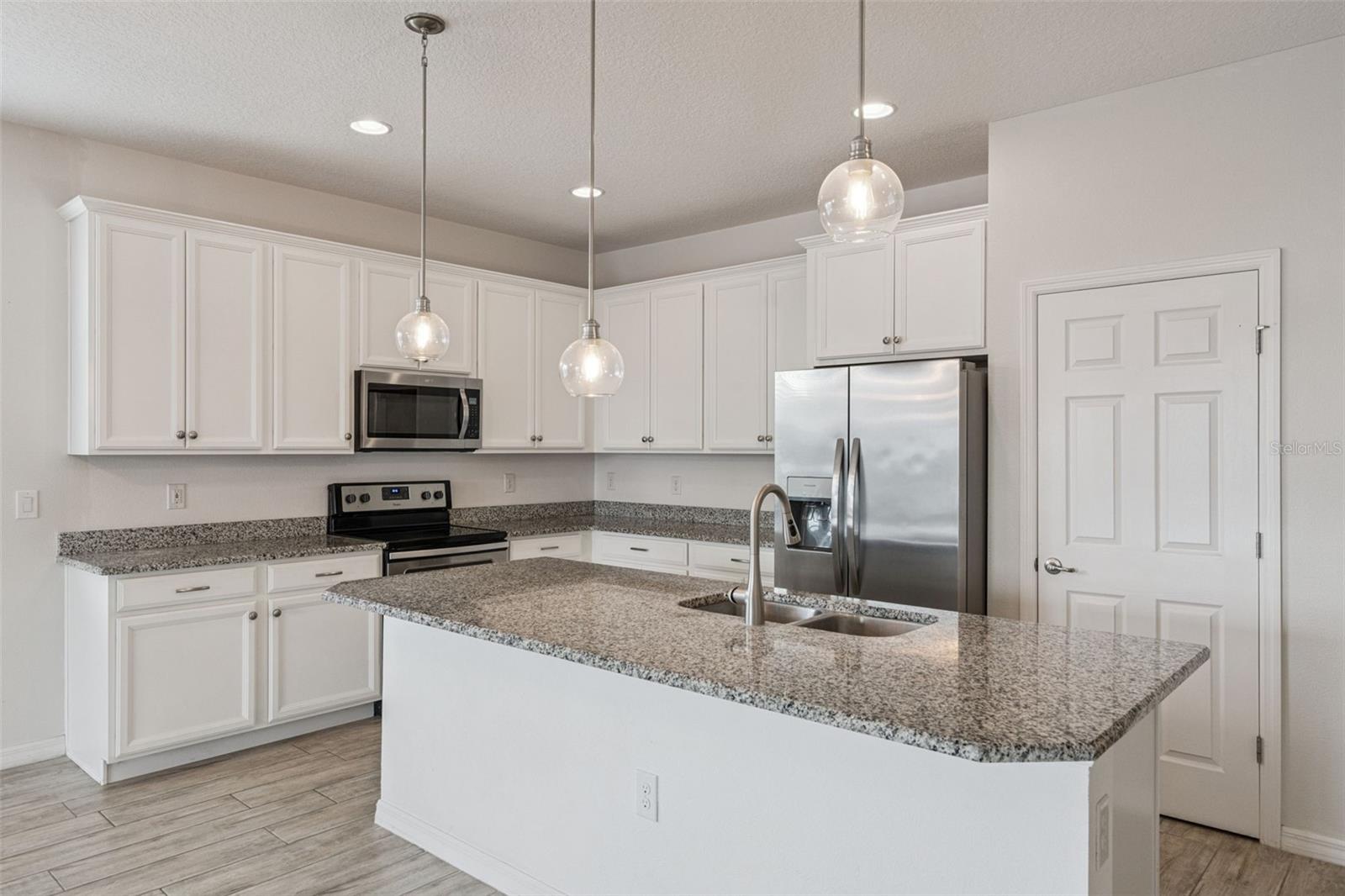 603 PESCARA AVE, DAVENPORT, FL, 33837
