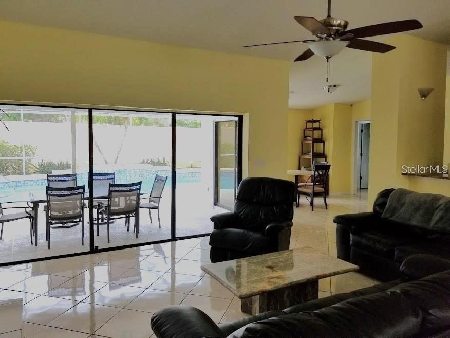 3857 KINGSTON BLVD, SARASOTA, FL, 34238