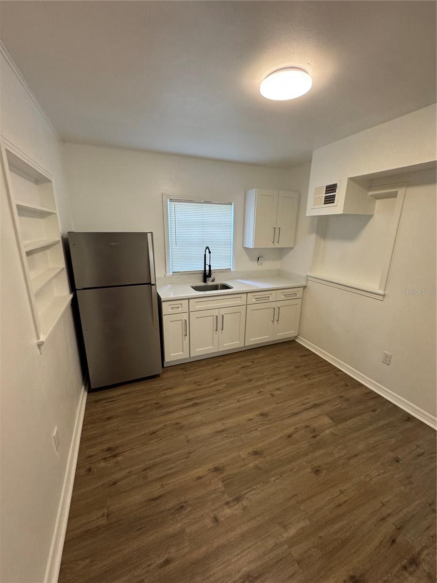 2016 E CLIFTON ST #B, TAMPA, FL, 33610