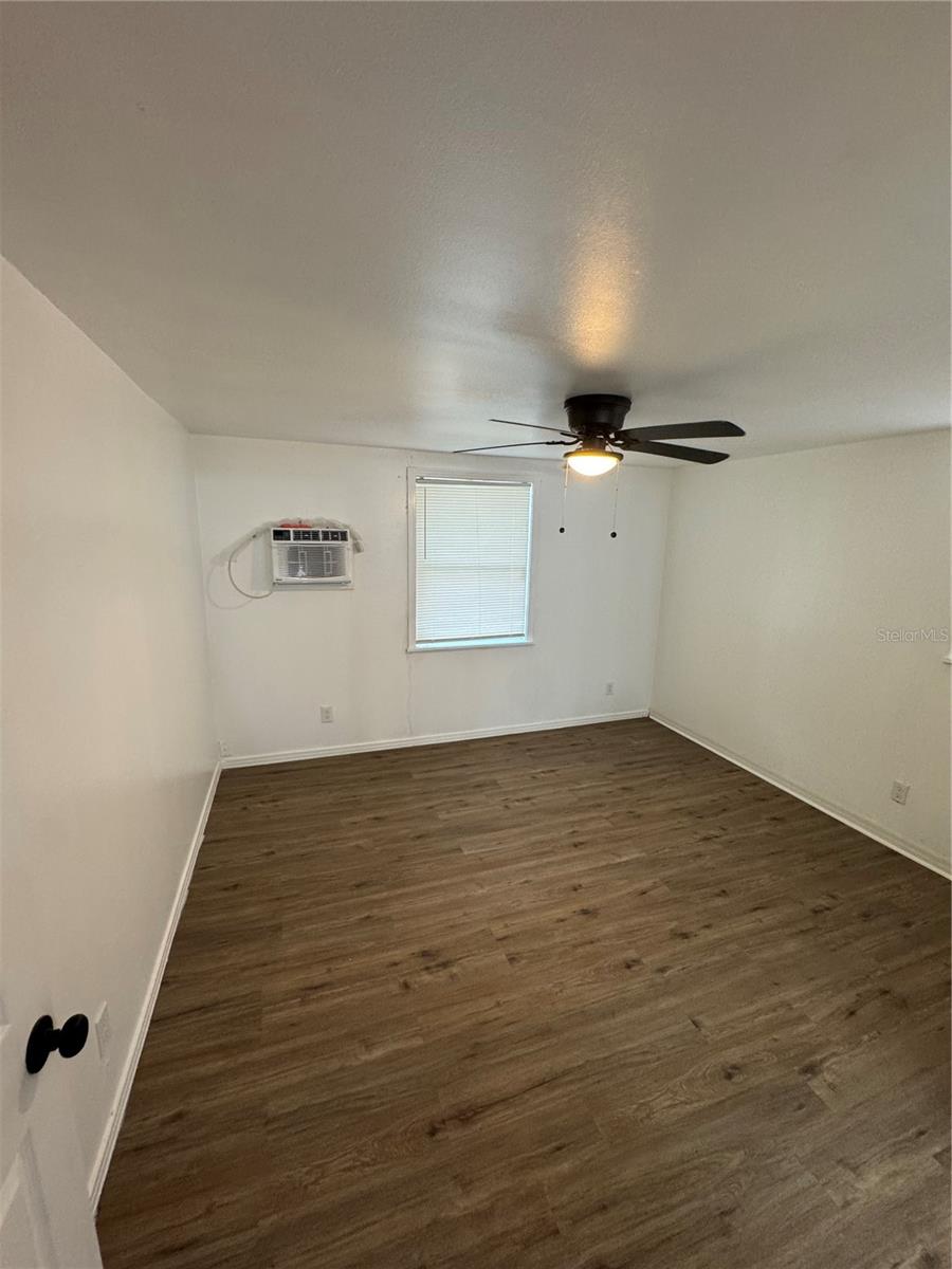 2016 E CLIFTON ST #B, TAMPA, FL, 33610
