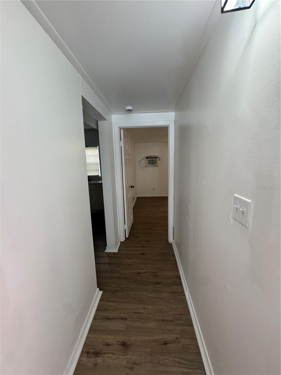 2016 E CLIFTON ST #B, TAMPA, FL, 33610