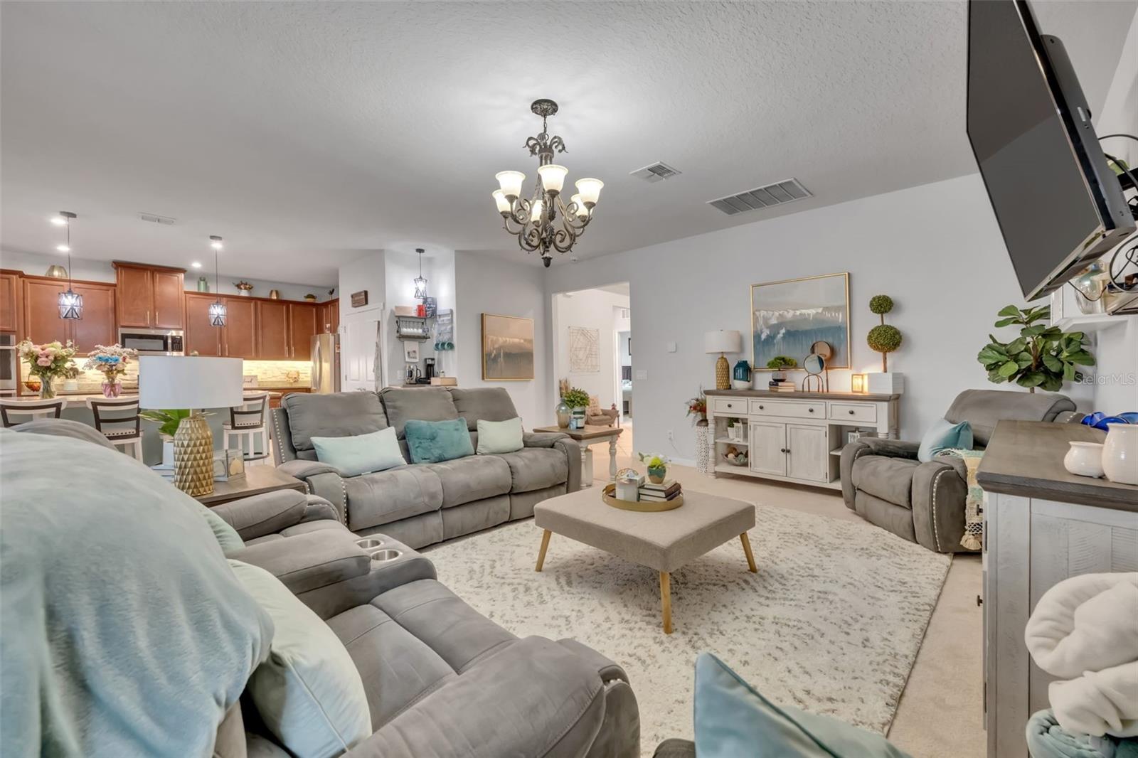 2119 WHITE DAHLIA DR, APOPKA, FL, 32712