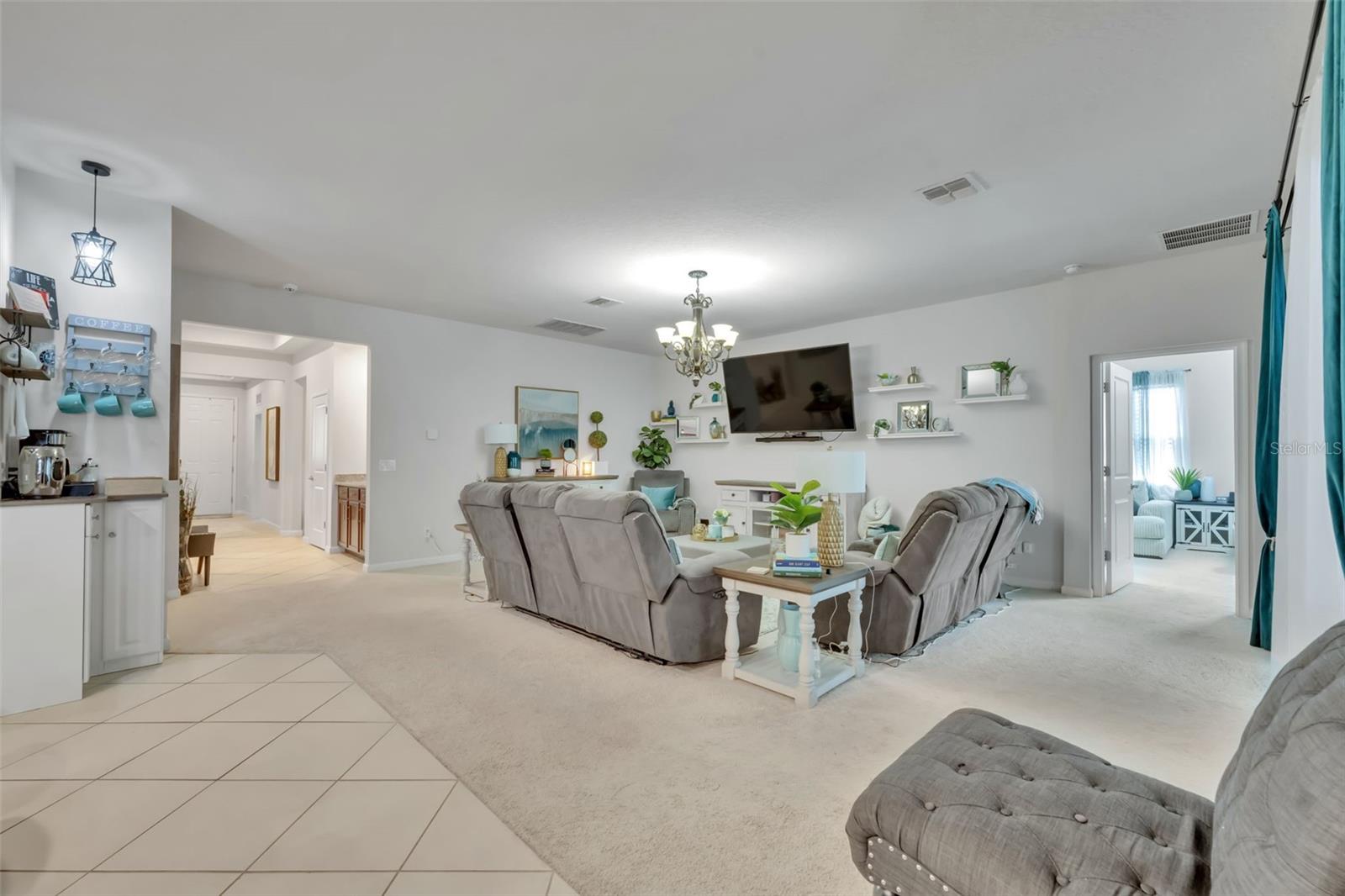 2119 WHITE DAHLIA DR, APOPKA, FL, 32712