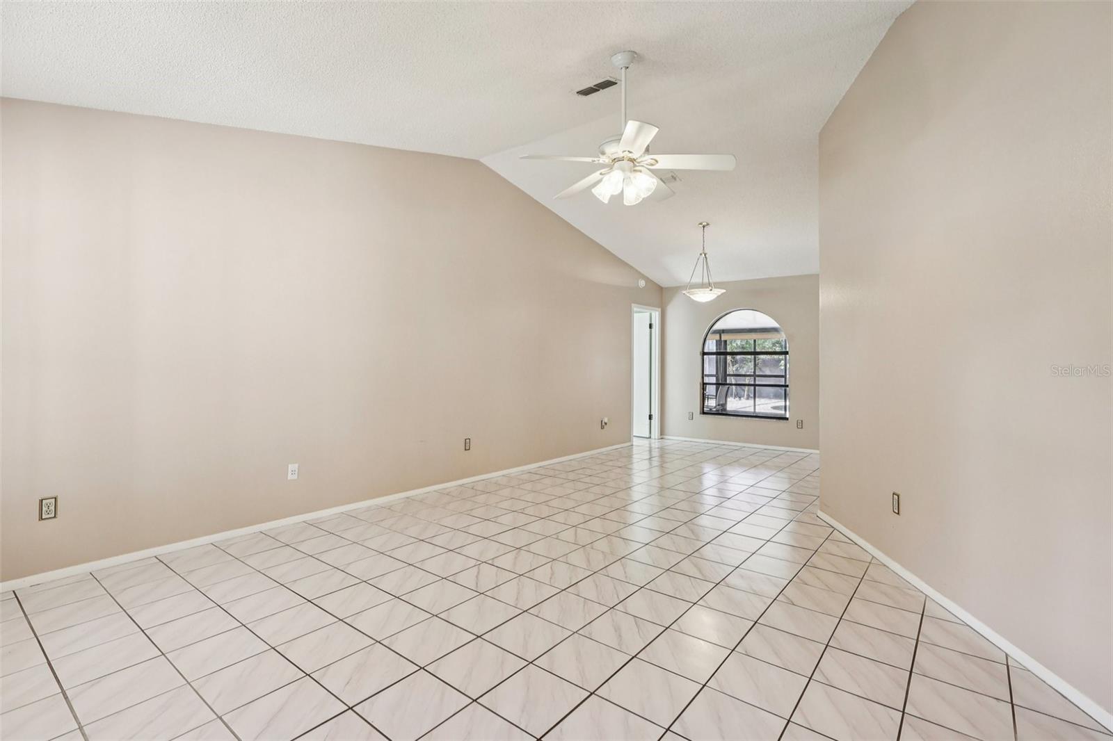 9913 CHESHAM DR, ORLANDO, FL, 32817