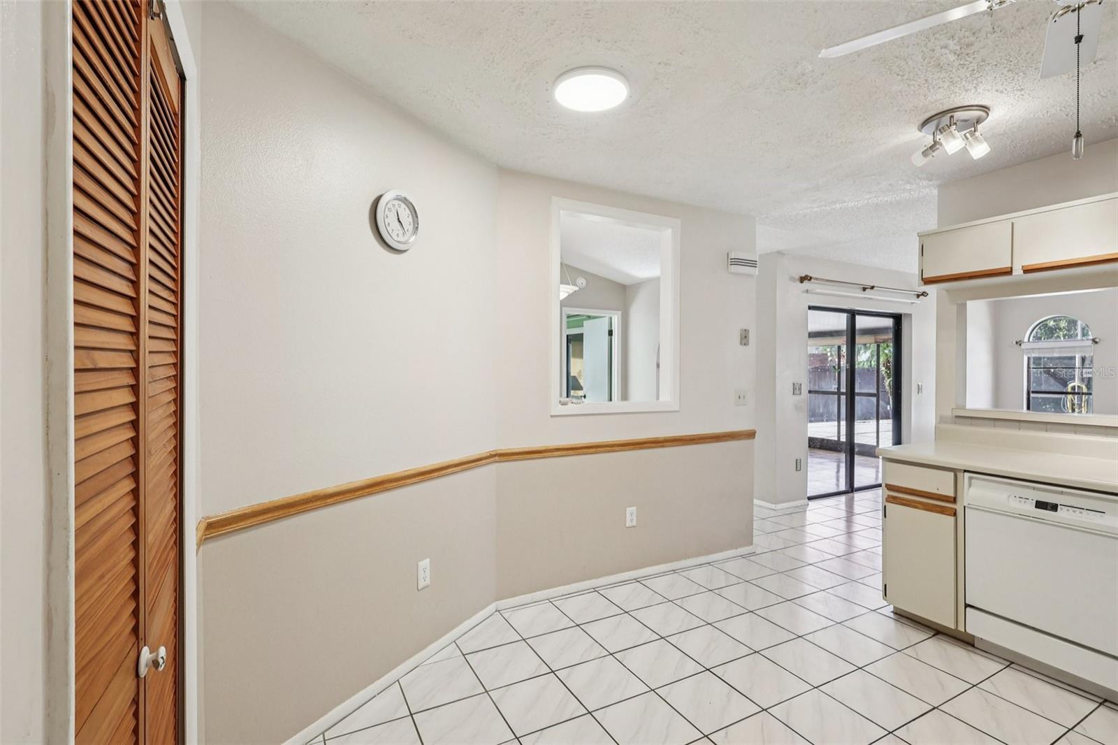 9913 CHESHAM DR, ORLANDO, FL, 32817