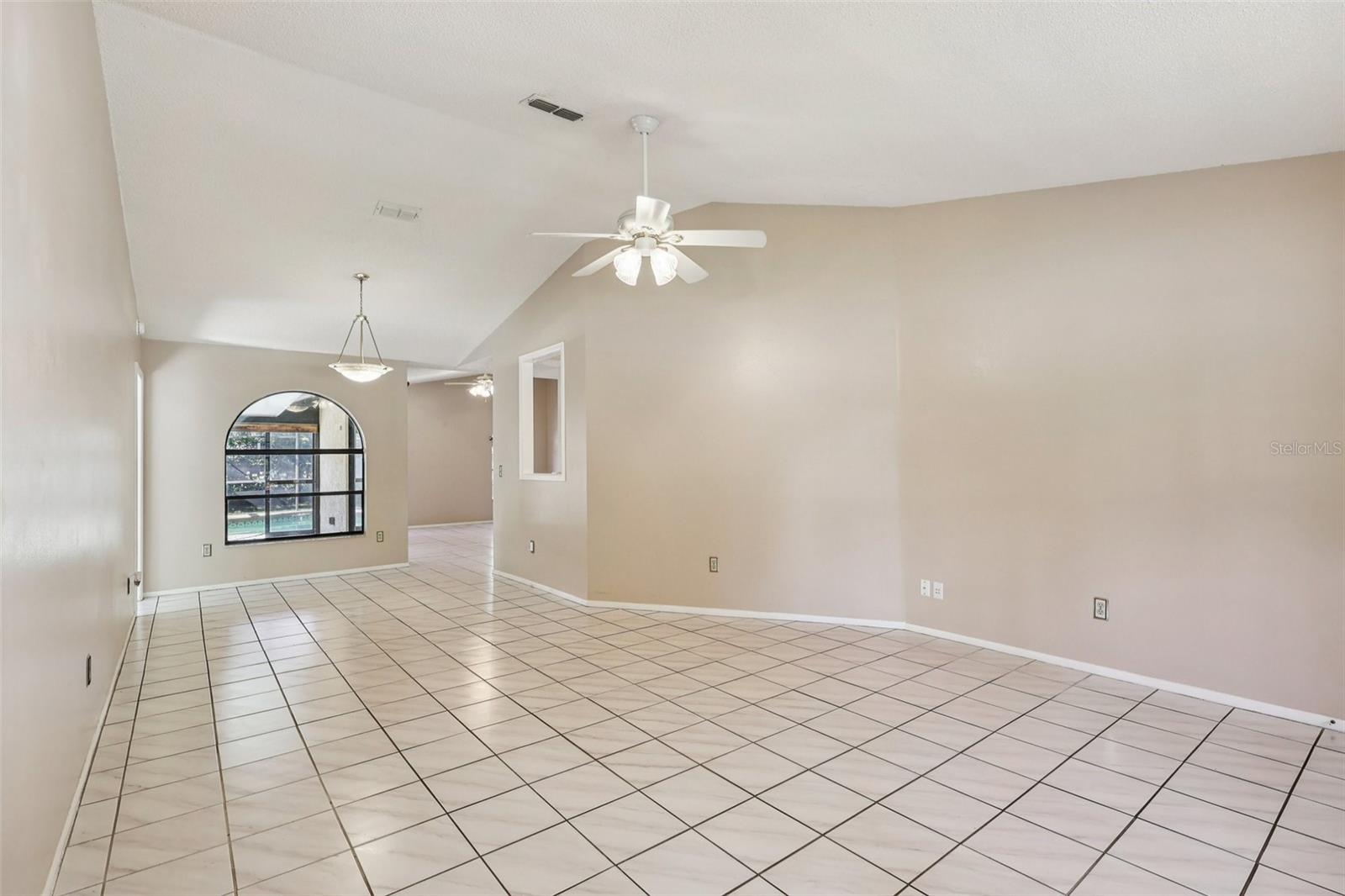9913 CHESHAM DR, ORLANDO, FL, 32817
