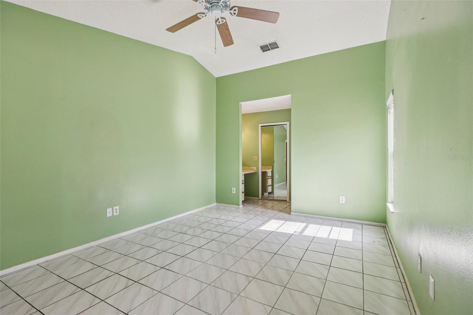 9913 CHESHAM DR, ORLANDO, FL, 32817
