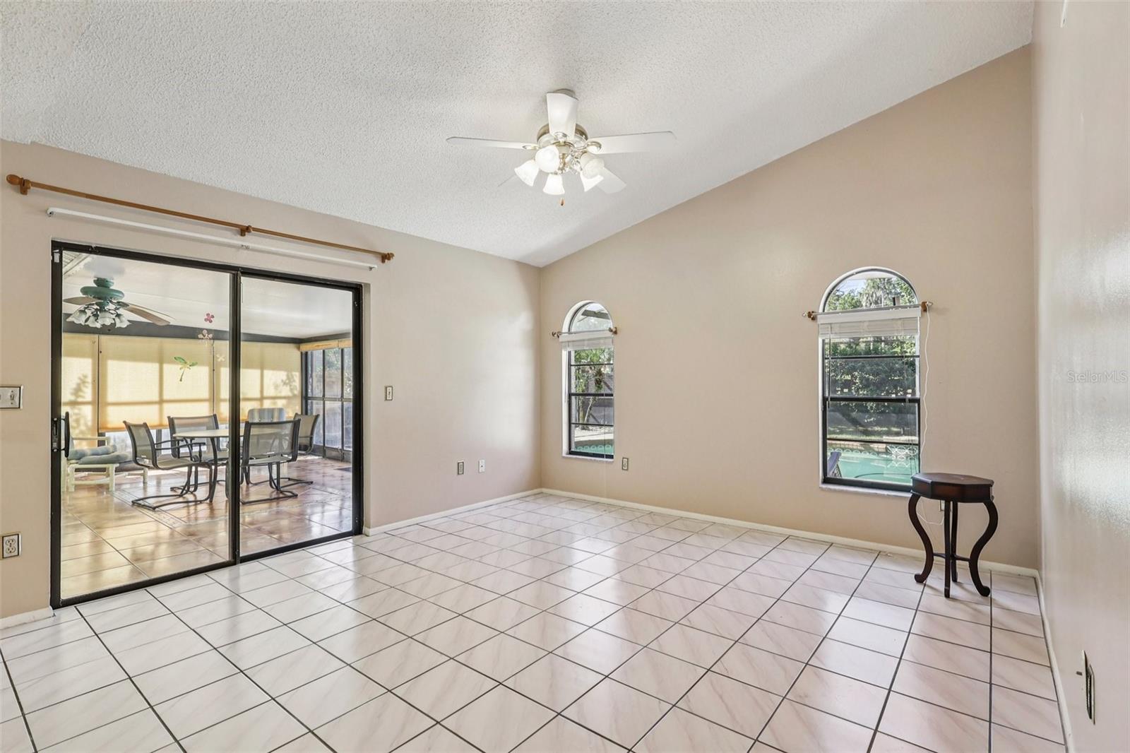 9913 CHESHAM DR, ORLANDO, FL, 32817