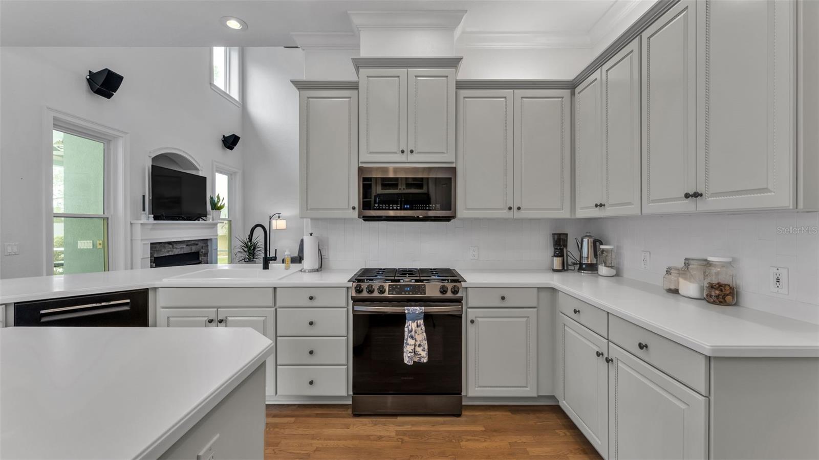 2542 CREWS LAKE HILLS LOOP S, LAKELAND, FL, 33813