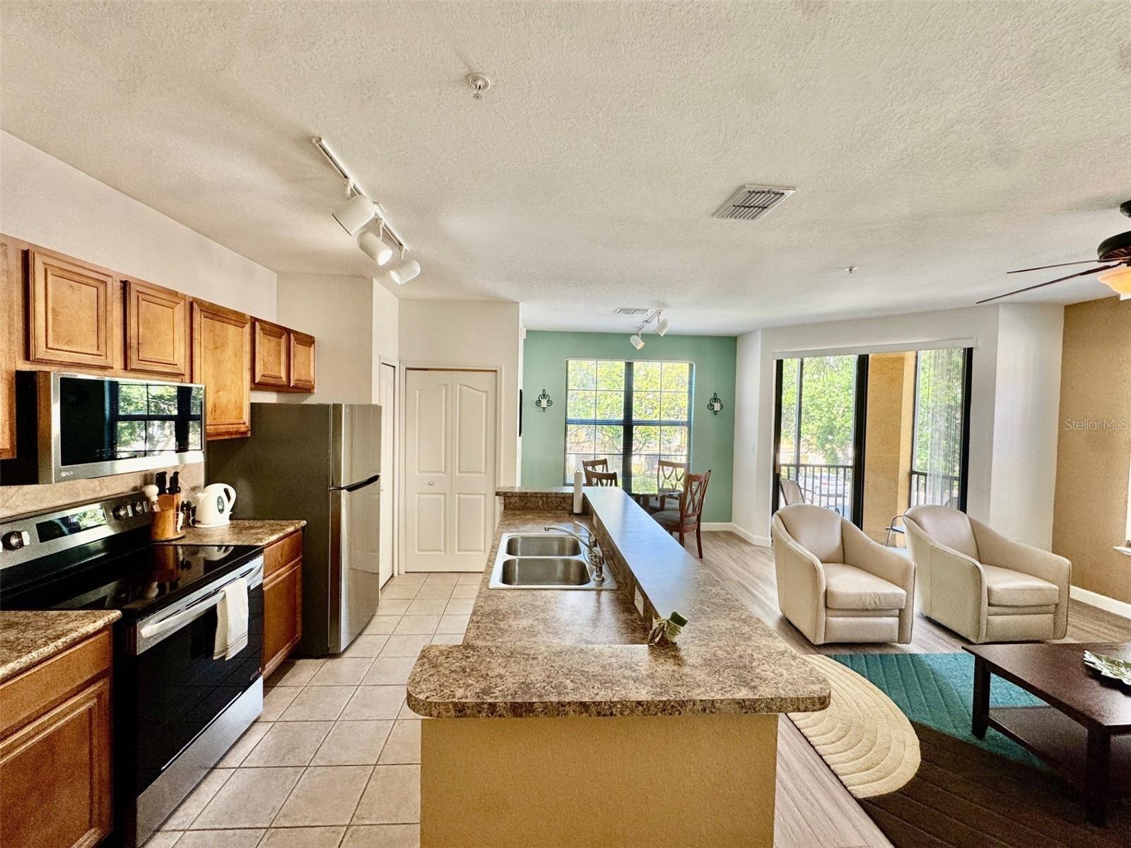 8341 38TH STREET CIR E #201, SARASOTA, FL, 34243