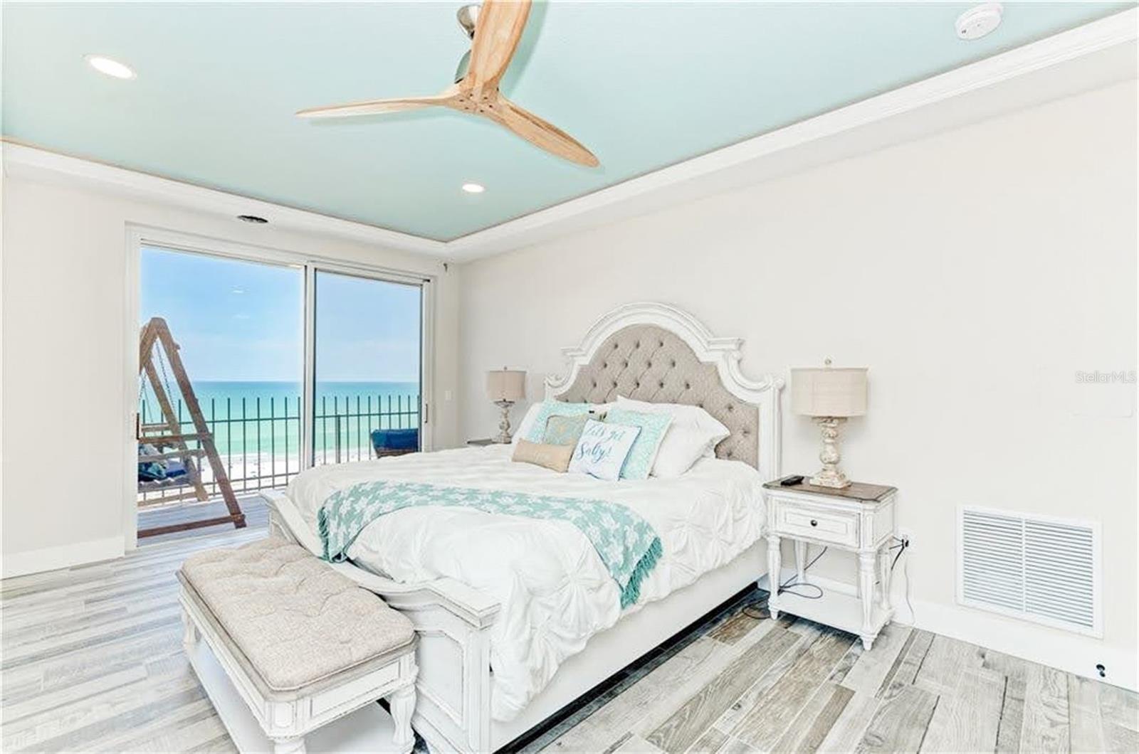 1 BENJAMIN FRANKLIN DR #3, SARASOTA, FL, 34236