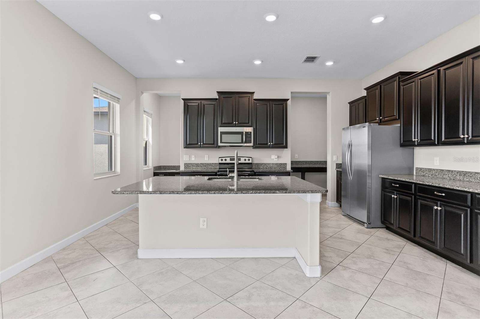 11715 NAVAJO SANDSTONE ST, RIVERVIEW, FL, 33579