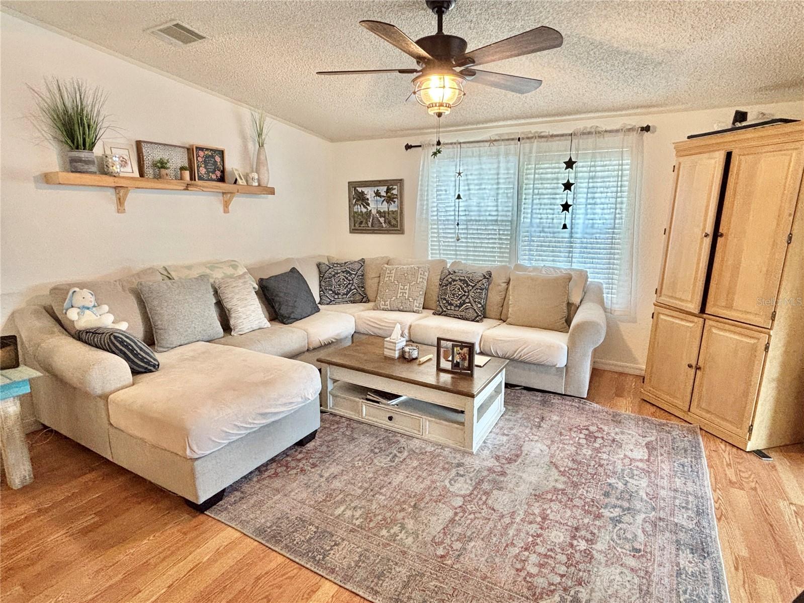 102 AMERICANA CT NE #206, ST PETERSBURG, FL, 33702