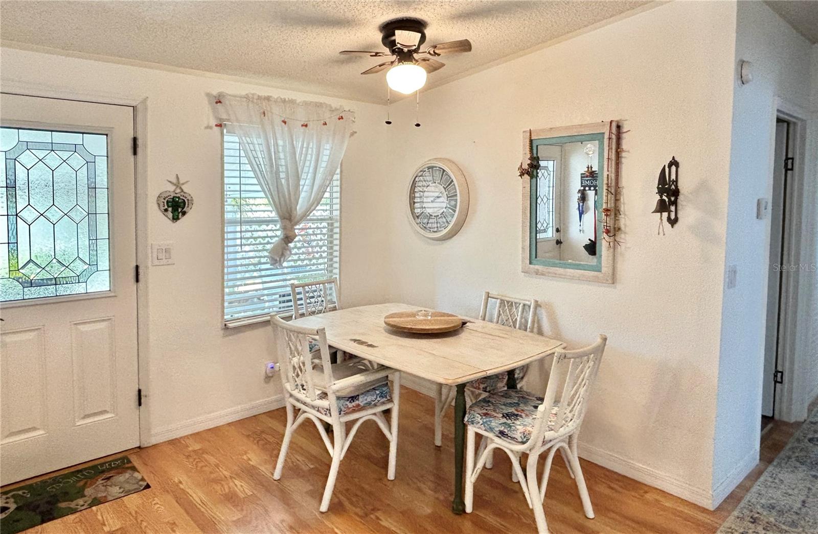 102 AMERICANA CT NE #206, ST PETERSBURG, FL, 33702
