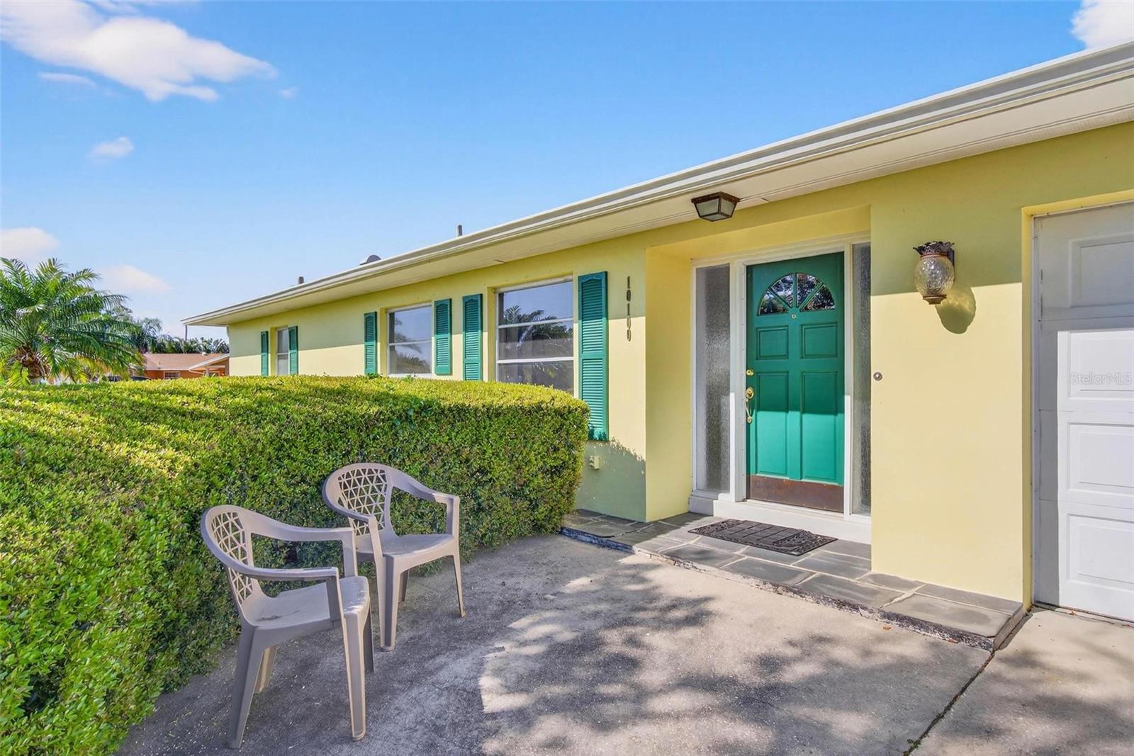 10100 COMMODORE DR, SEMINOLE, FL, 33776