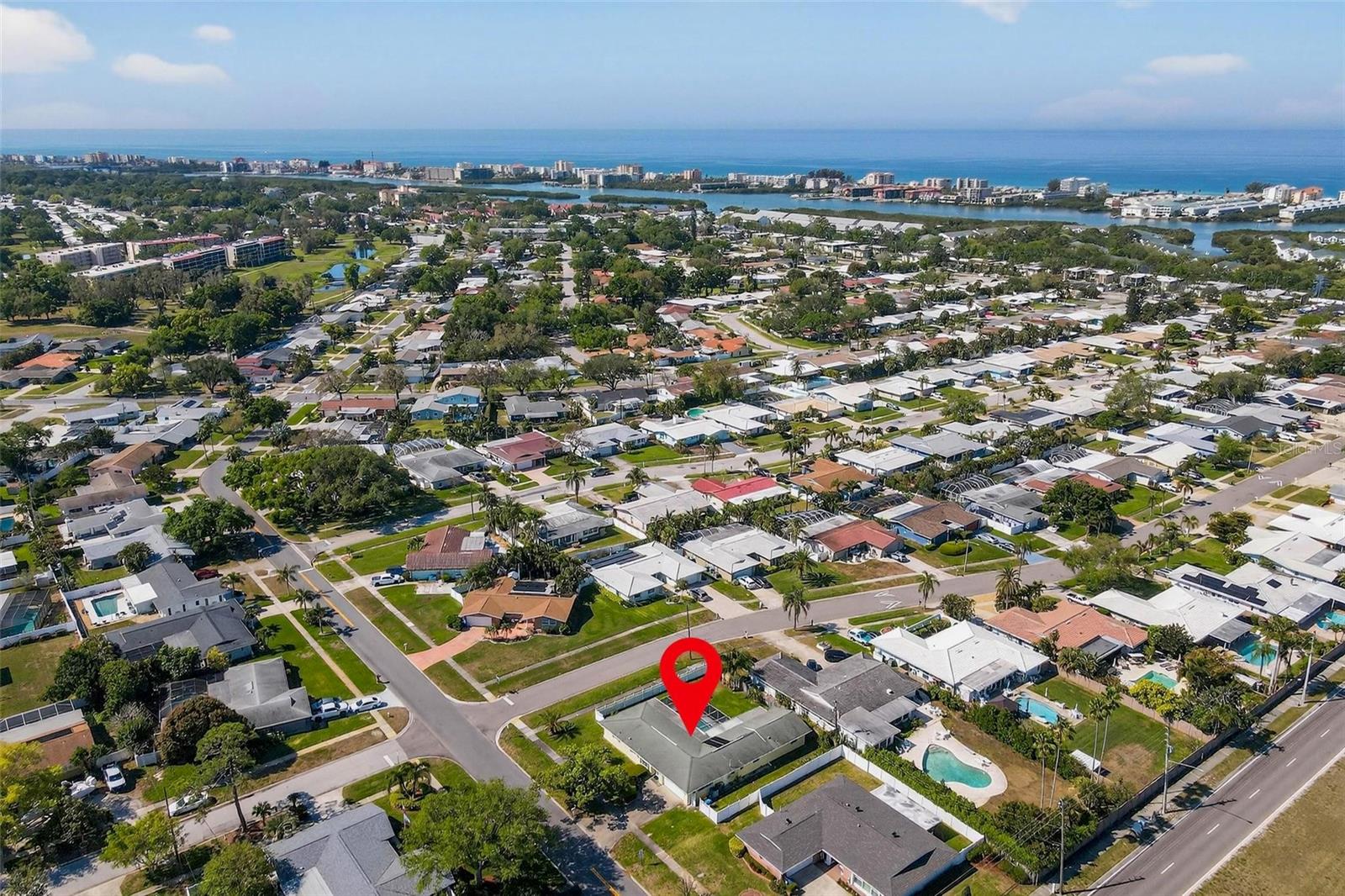 10100 COMMODORE DR, SEMINOLE, FL, 33776