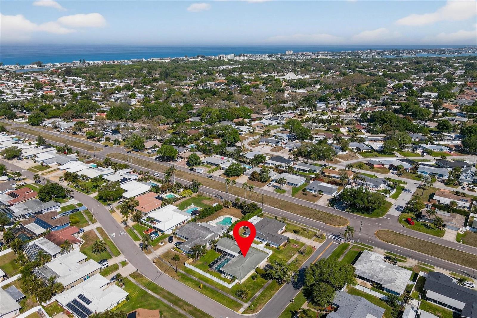 10100 COMMODORE DR, SEMINOLE, FL, 33776