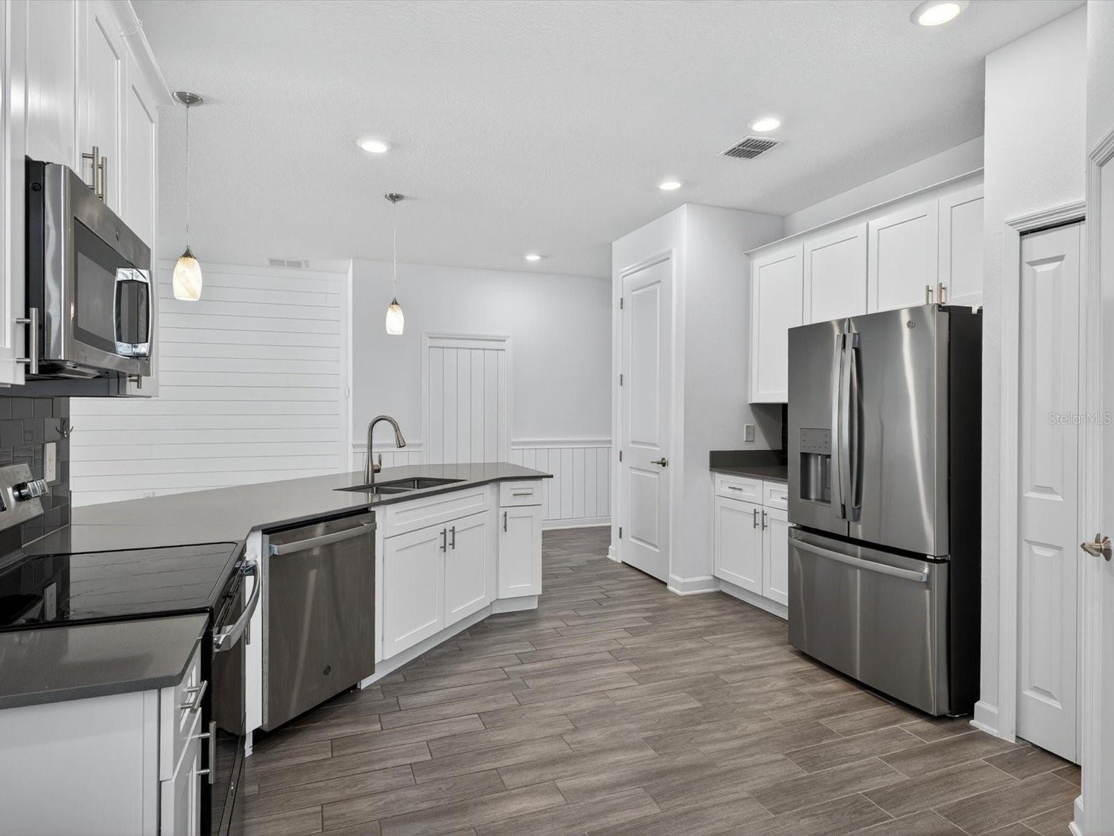 2894 CAMDEN WAY, DAVENPORT, FL, 33837