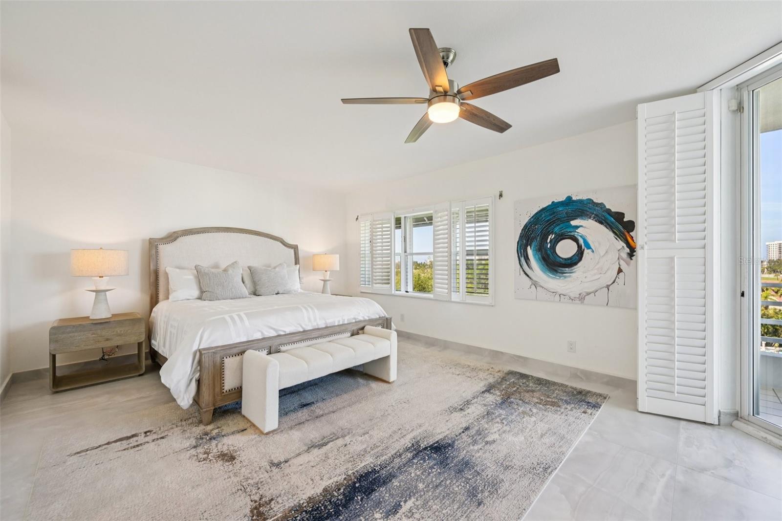 2450 HARBOURSIDE DR #244, LONGBOAT KEY, FL, 34228