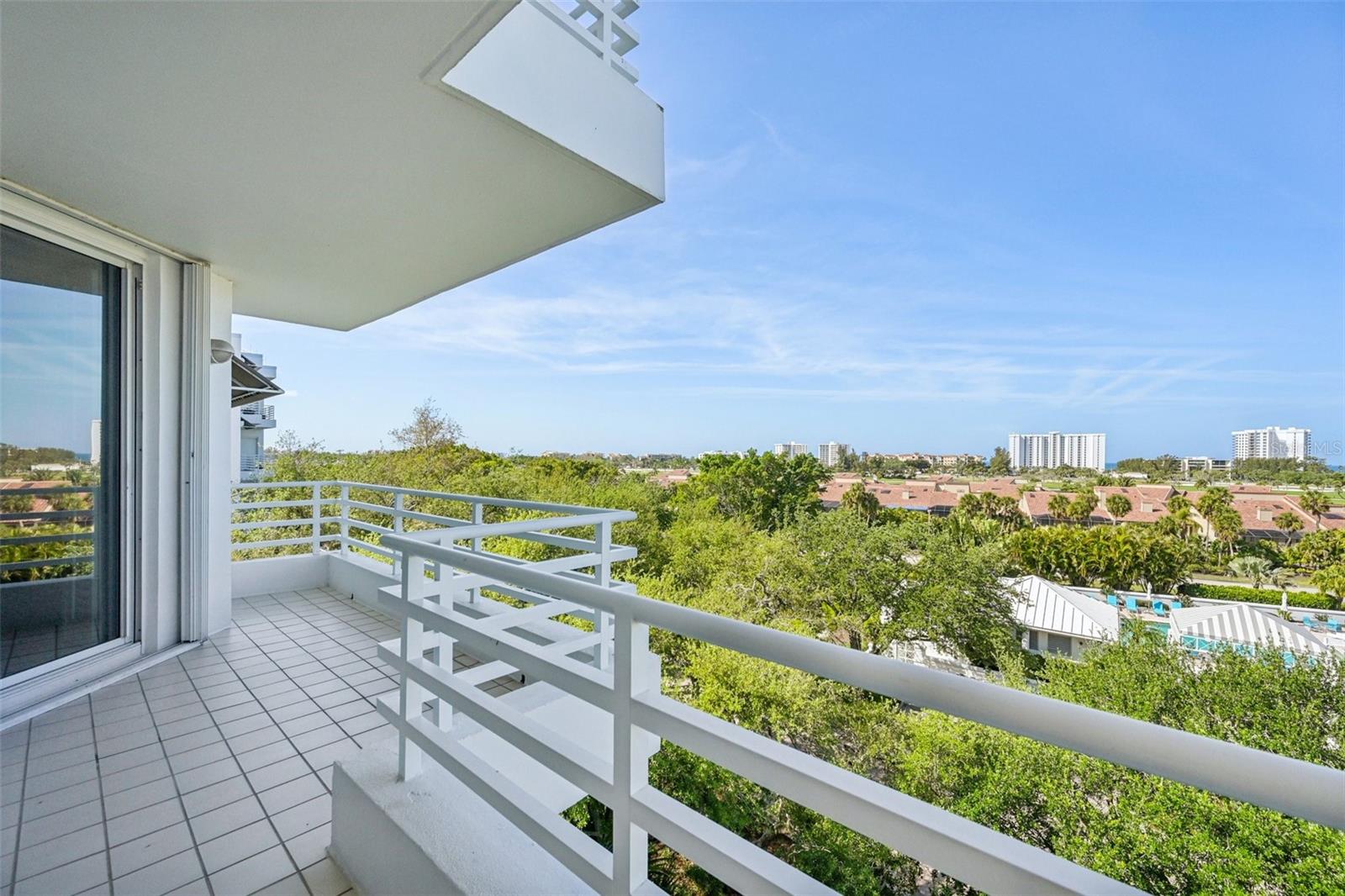 2450 HARBOURSIDE DR #244, LONGBOAT KEY, FL, 34228